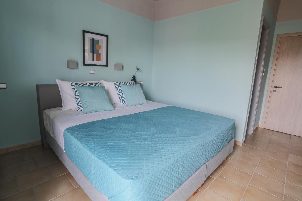 Joya Ofrynio Stylish Suites Ofrínio Kültér fotó