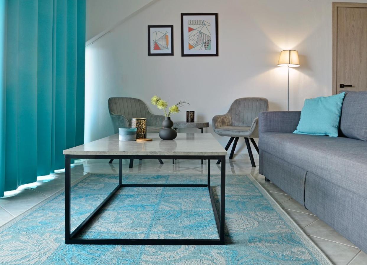 Joya Ofrynio Stylish Suites Ofrínio Kültér fotó
